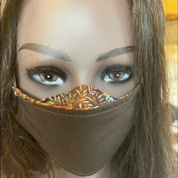 NWT HANDMADE 3-D FACE MASK - Picture 1 of 1